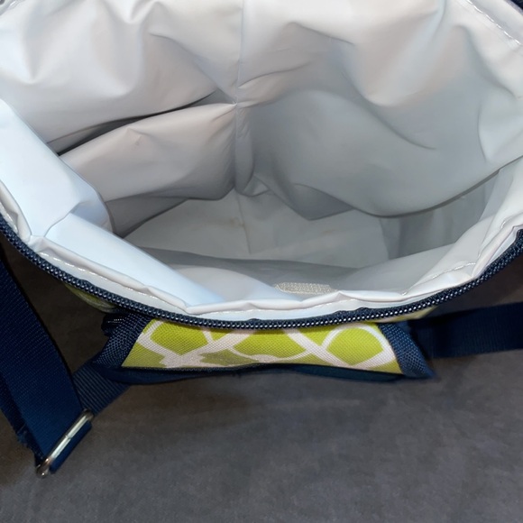 NWOT.  Picnic at Ascot.  Crossbody insulated bag. - Picture 7 of 7